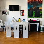 Cozy Room In Le Marais
